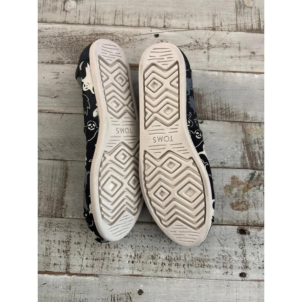 Women's Halloween toms